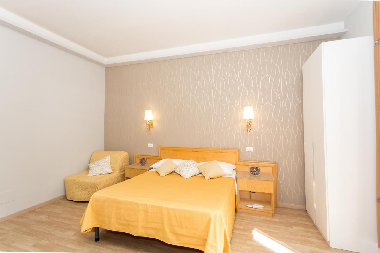San Pietro Qq Rooms Roma Exterior foto